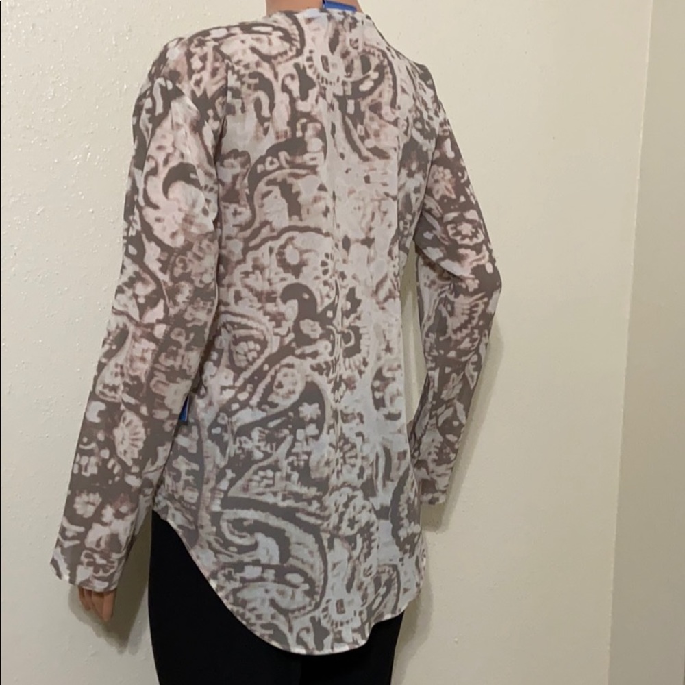 Simply Vera, Vera Wang blouse - Picture 3 of 3
